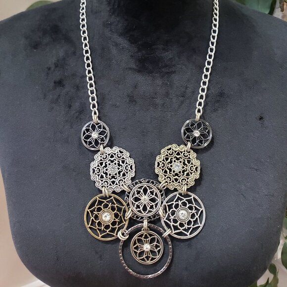 Vintage Women Social Circle Tri Tone Filigree White Crystals Statement Necklace - Picture 1 of 7